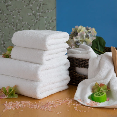 Froteerätik LUX 75 x 150 cm valge, 600 g/m2