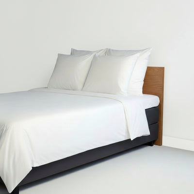 Voodilina 250 x 270 cm, satiin, triibuta 2-in.